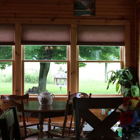 Maple Leaf Acre Villa Williston Exterior foto