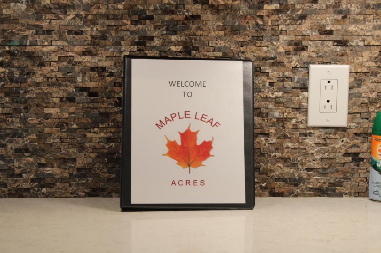 Maple Leaf Acre Villa Williston Exterior foto